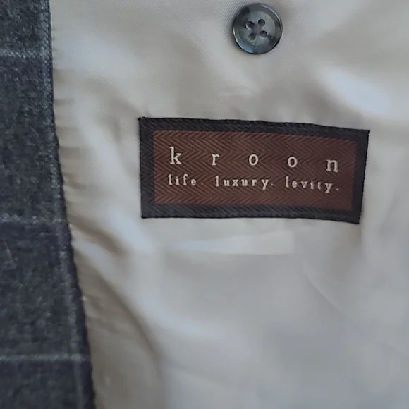 KROON Dark Grey Purple‎ Windowpane Plaid Wool Blend Sz 42 R Mens Sport Coat